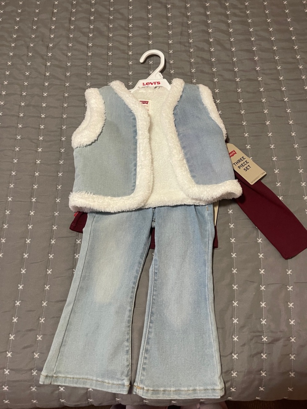 Levi's Light Blue Denim Vest and Jeans Set with White Sherpa Trim